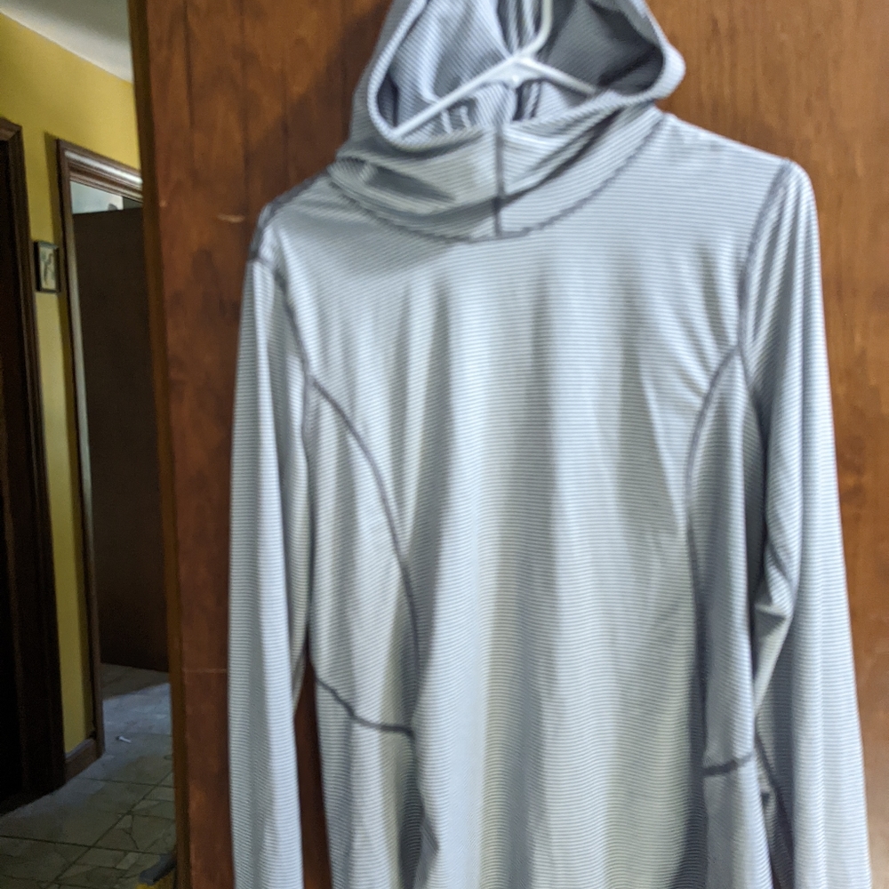Pullover hoodie